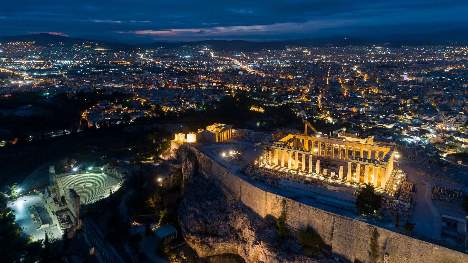 Aerial-view-of-Parthenon-and-Acropolis-in-Athens