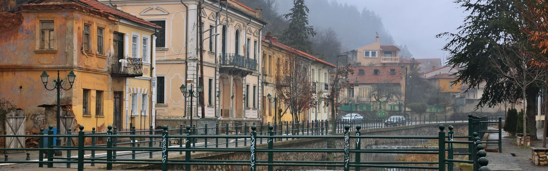 Just a stone’s throw from Nymfaio, you’ll find Florina, another popular winter destination in Macedonia