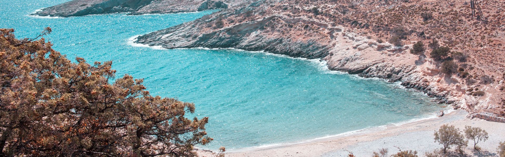 Psili Ammos beach on Schinoussa island