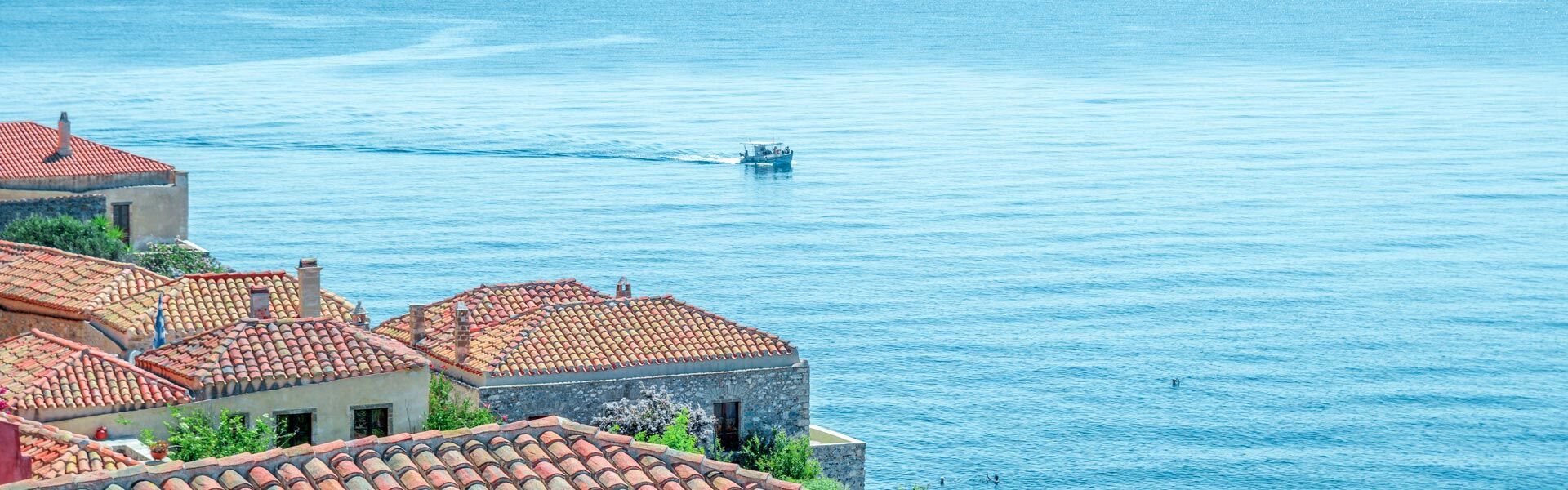 Stone houses with sea view in Monemvasia