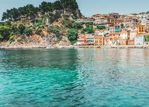 Parga will make you feel as if you are actually on an island thanks to its waterfront location, picturesque alleys and architecture