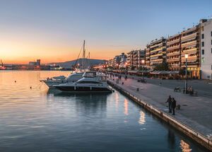 Walk along the Kordoni – the promenade – and become one with the sea