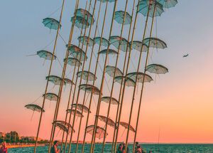 Sculptures of Zongolopoulos Umbrellas are placed in Thessaloniki