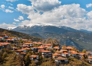 Palaios Panteleiomonas is a centuries-old village whose inhabitants had chosen to relocate to the coast before returning to breathe new life into the village 