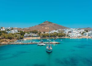 Take a seat in one of the seafront tavernas in Piso Livadi and enjoy the freshest seafood!