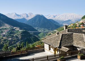 If you love traditional village life, red wine, smoked cheese and the epic mountain scenery in northern Greece, you’ll love all the things to do in Metsovo