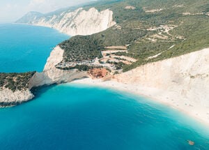 Porto Katsiki combines a dramatic cliff-side setting with a bird’s eye view of the beach and sea