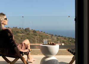 LUXSTONEV-photo-0