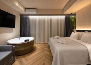 LUXSUITATH-photo-0