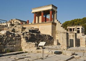 Accessible Tour to Heraklion town and Knossos - Europe's oldest city