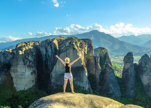 from-thessaloniki-day-trip-to-meteora-by-bus-logo