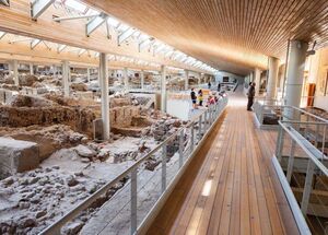 grekaddict-archaeological-bus-tour-to-akrotiri-excavations-and-the-red-beach-2-logo