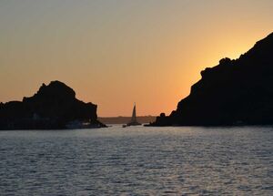 grekaddict-santorini-caldera-and-oia-sunset-cruise-2-logo