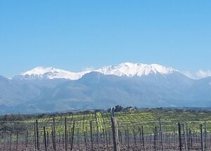 hiking-in-the-white-mountains-of-crete-logo