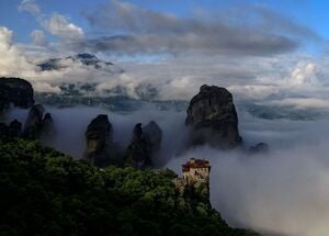 meteora-morning-tour-with-photo-stops-logo