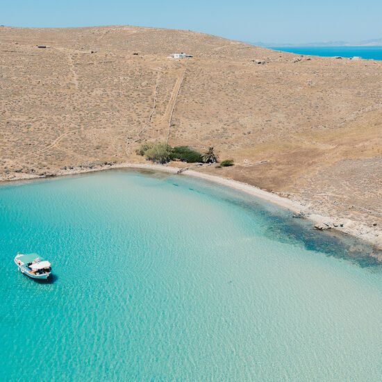 A day cruise to Delos will also take you to nearby Renia isle