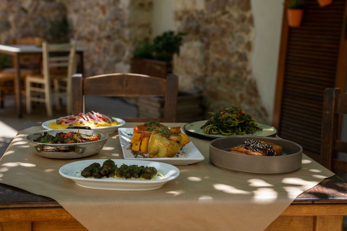 Evia Adası Yeme-İçme Önerileri