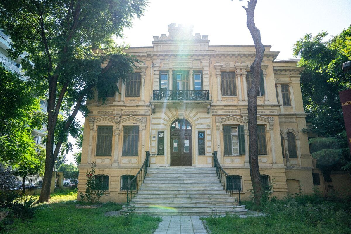 un-recorrido-a-pie-por-el-barrio-de-exoches-de-tesal-nica-discover-greece