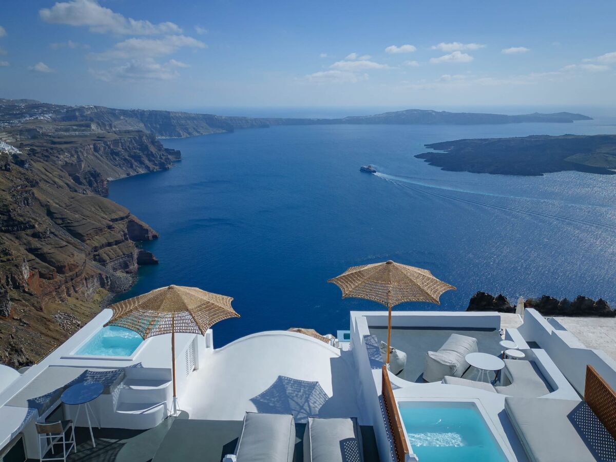 Cilon Suites Santorini | Accommodation | Discover Greece