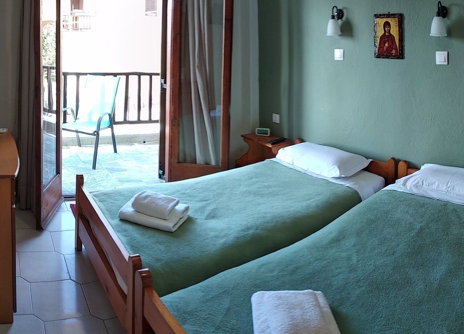 Prosforio Rooms-photo-3