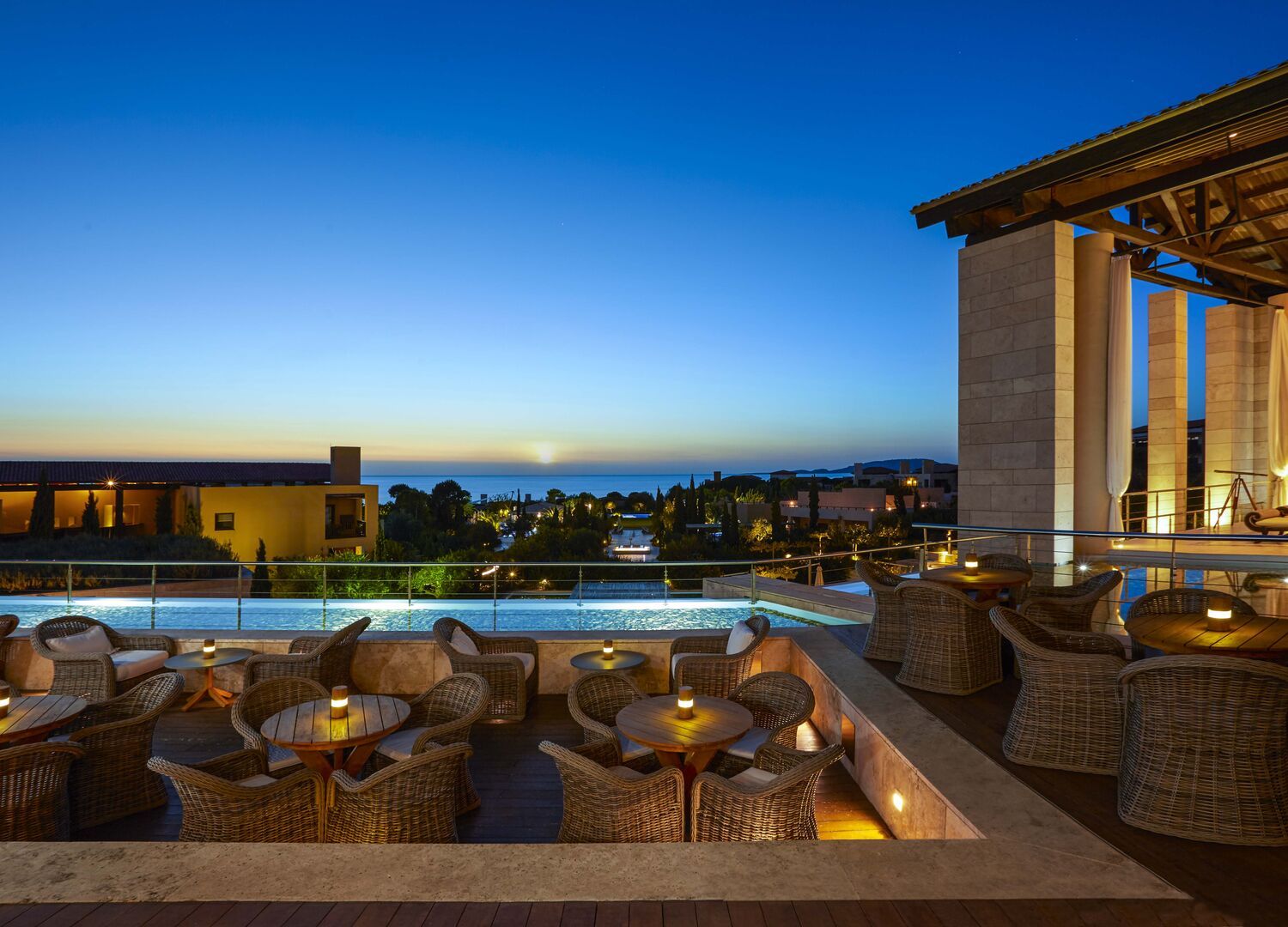 The Romanos, a Luxury Collection Resort-photo-2