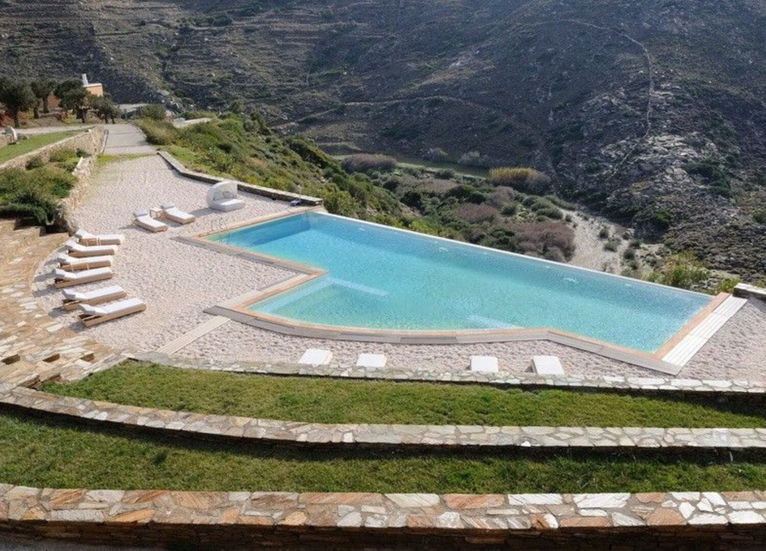 AEGEABLU-photo-3