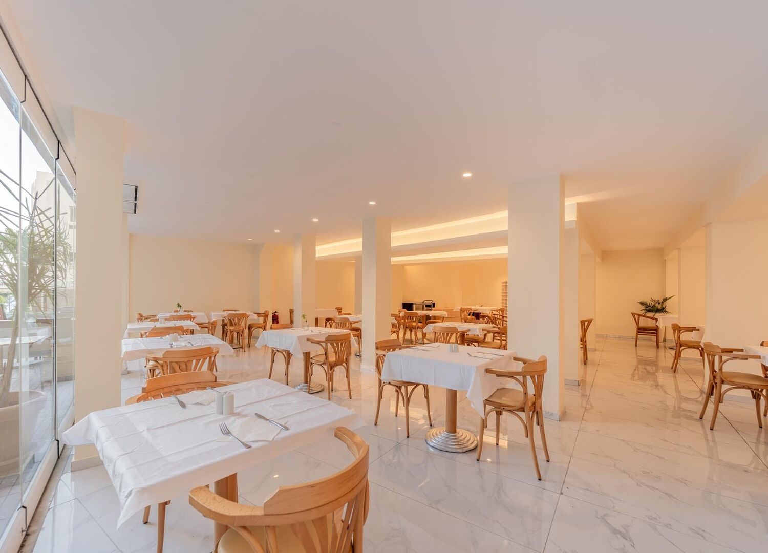 AGLAHOTEL-photo-3