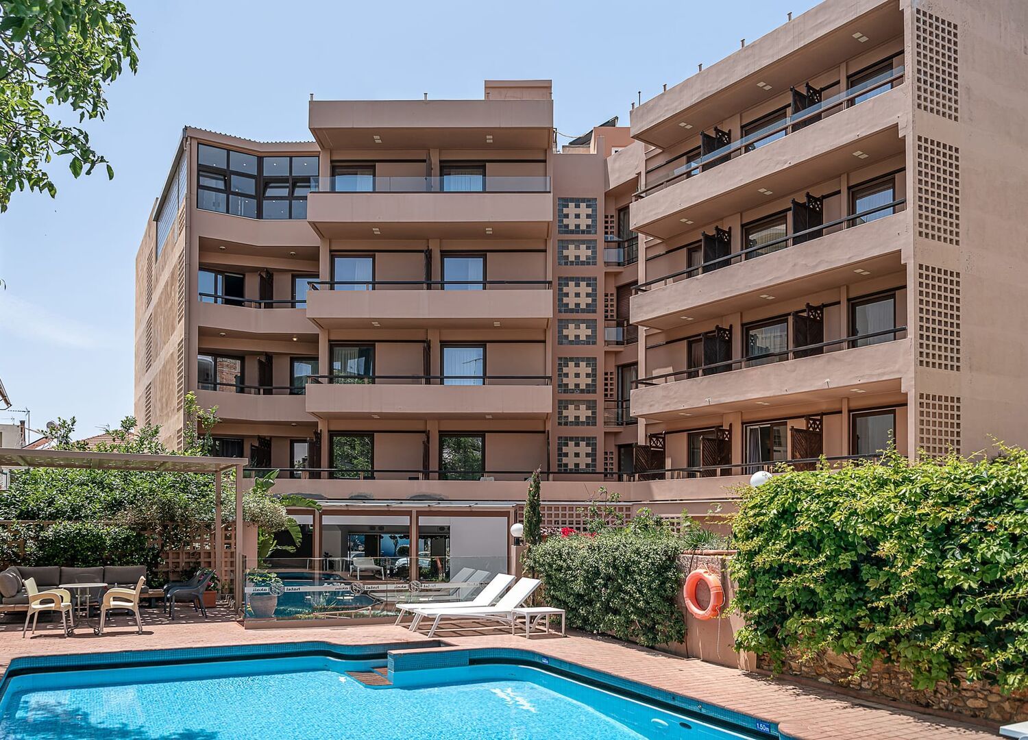 AKALIHOTEL-photo-3