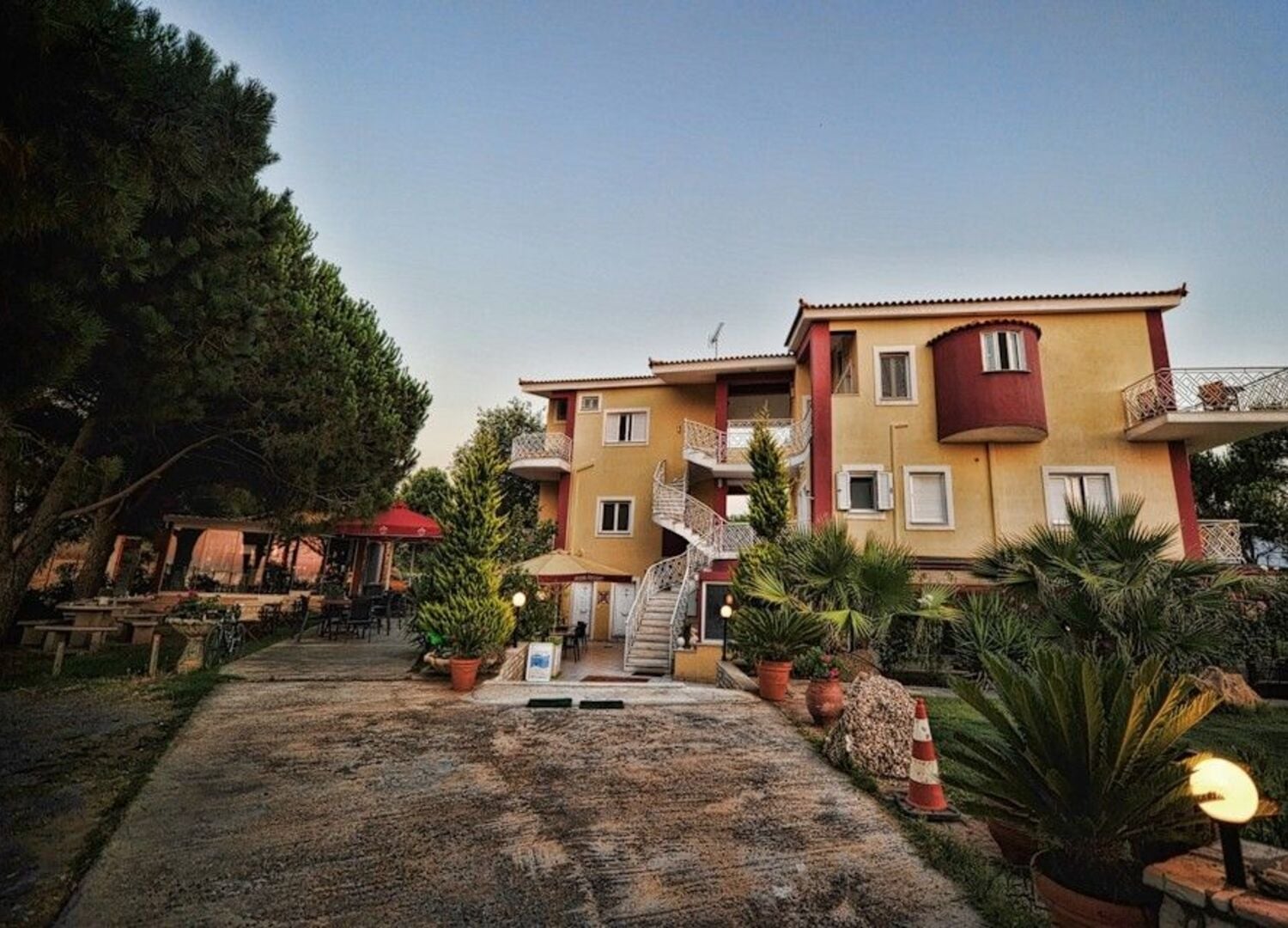 BWIRIDA-photo-3