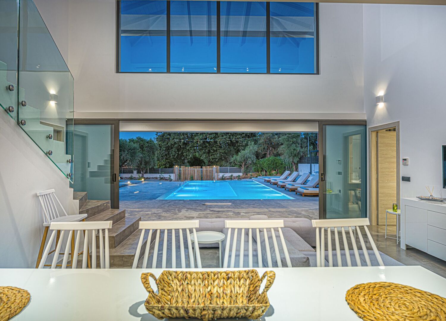 DIVINEVILL-photo-3