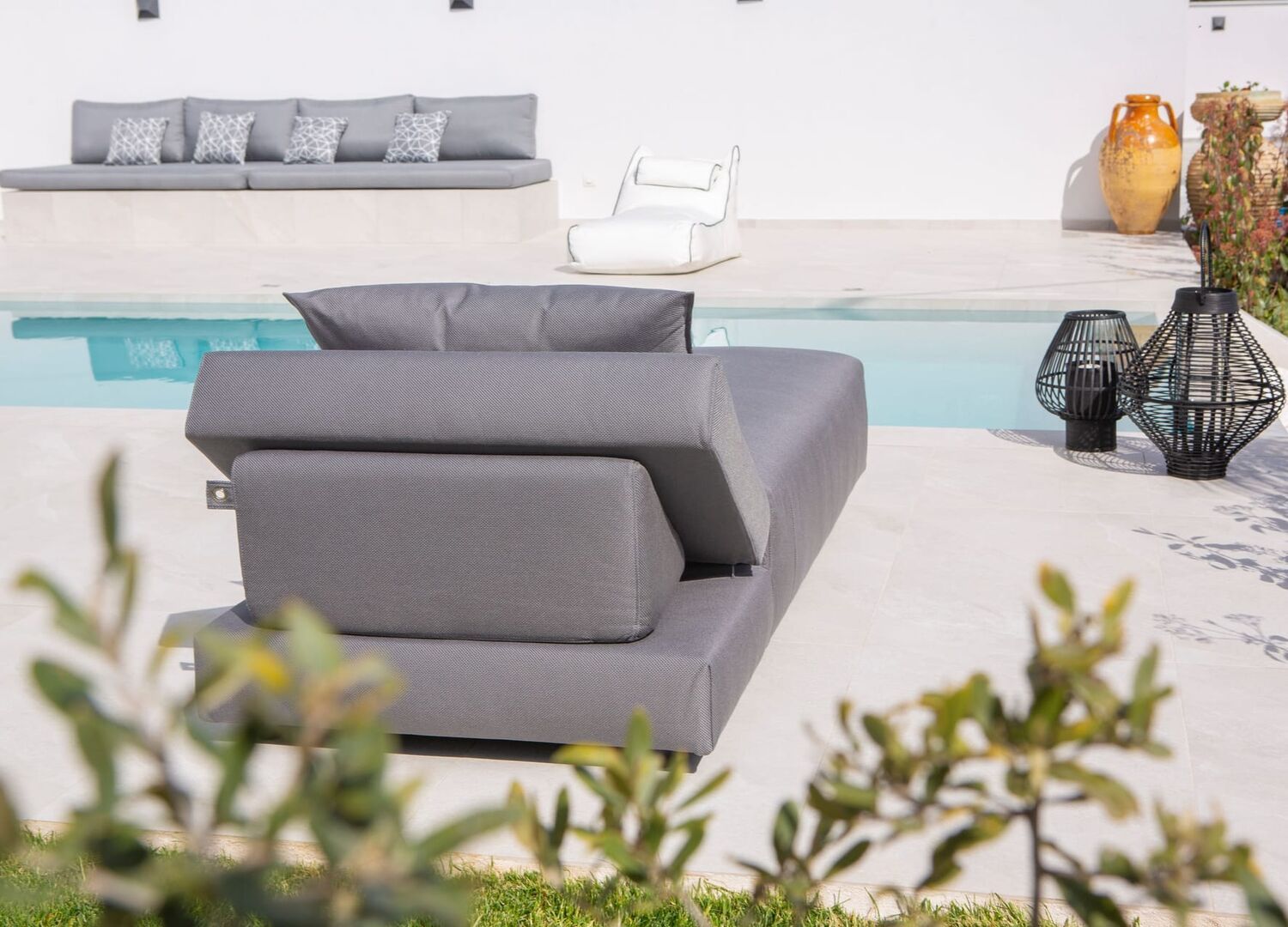 EROS-photo-3