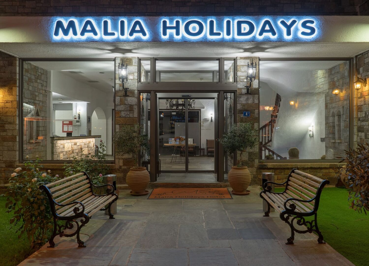 MALIAHOLID-photo-3