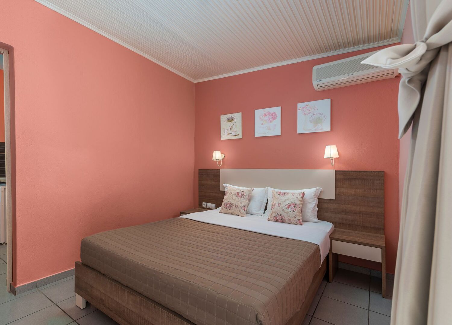 OUZASHOTEL-photo-3