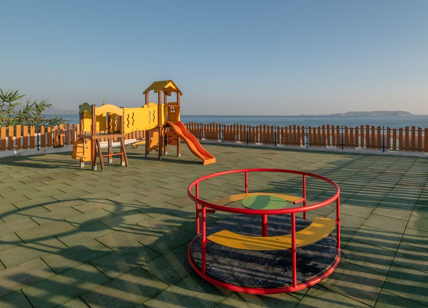 THEMISB-photo-3