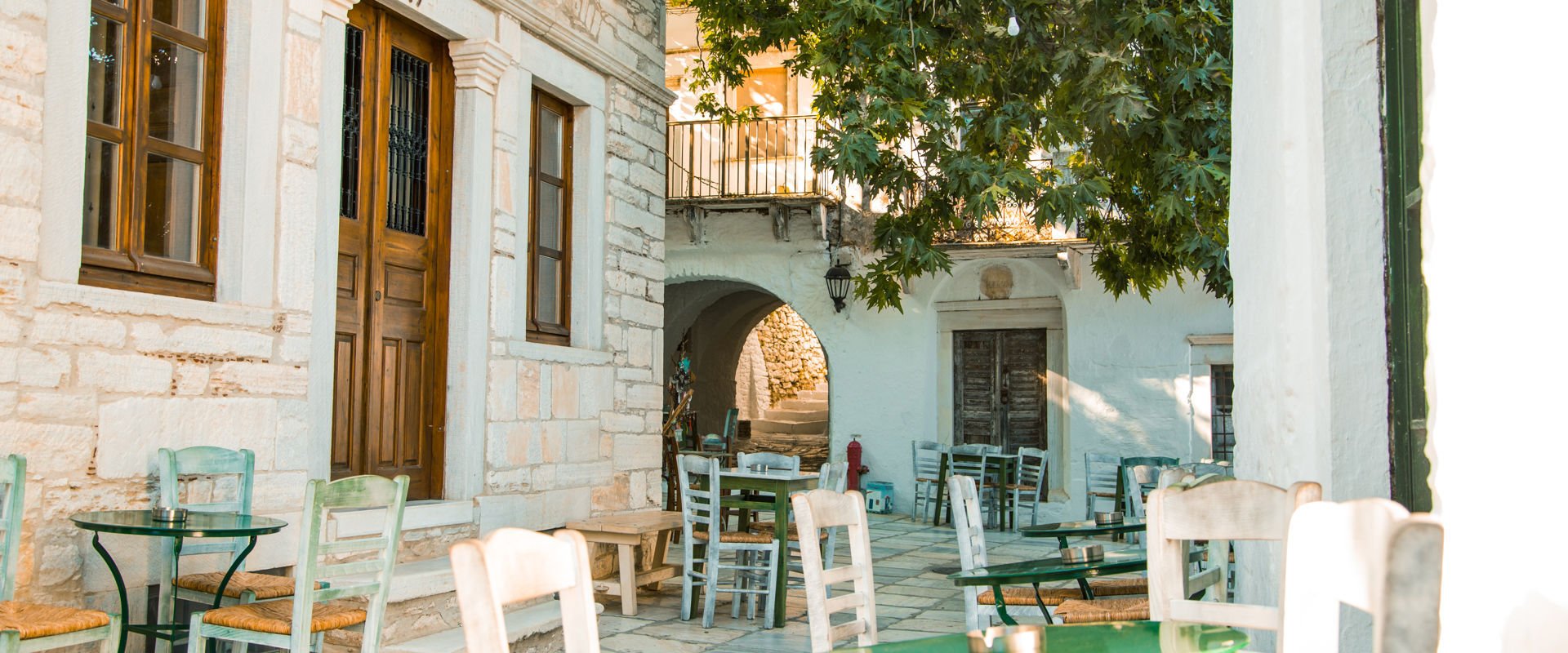 Apiranthos is a wonderful example of Venetian towers and arches, old stone houses and small squares