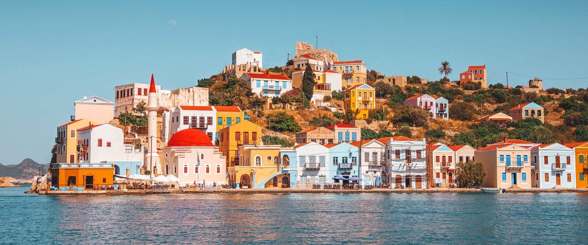 The harbour of Kastelorizo, a technicolour amphitheatre