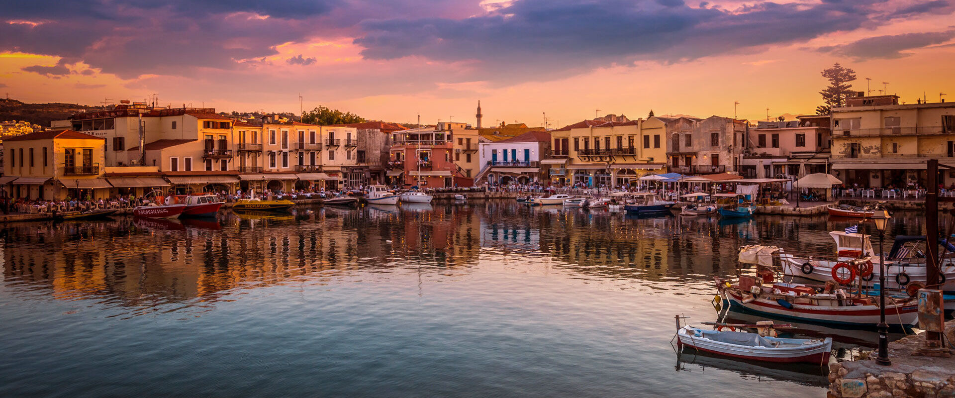 The Venetian Harbour of Rethymno, is the ideal place to enjoy fresh fish in a seaside taverna
