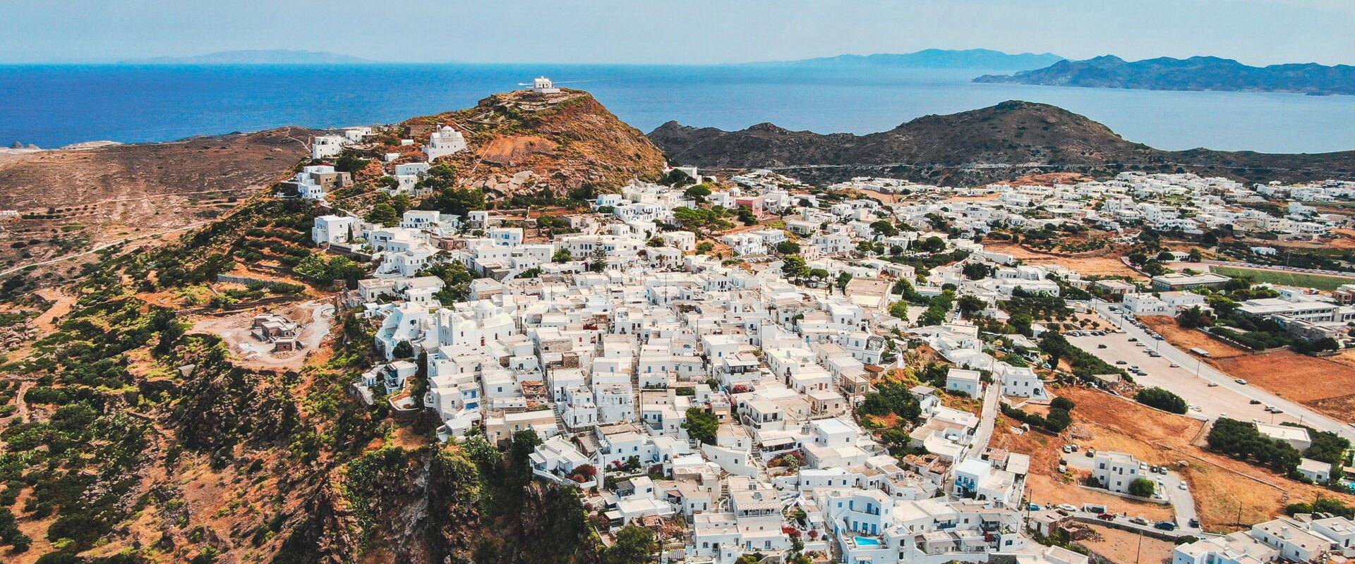 Above Plaka, you’ll find the Kastro district, so-called because of its Venetian walls