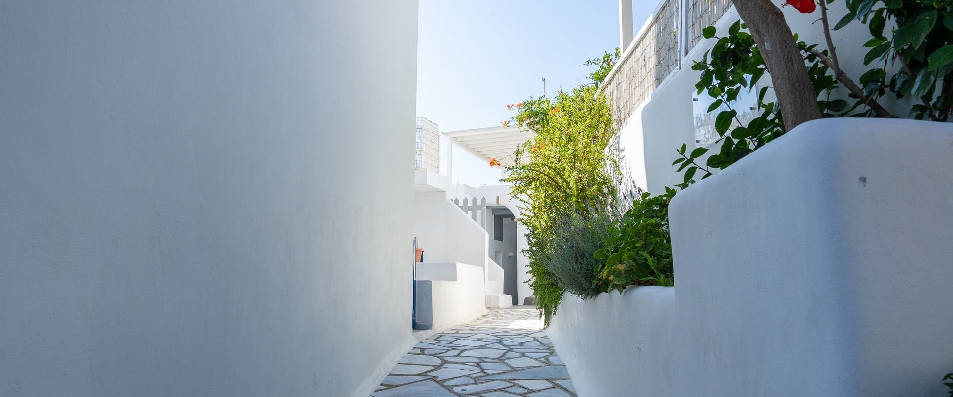 Typical cyclades architecture & aesthetics in Hora of Tinos