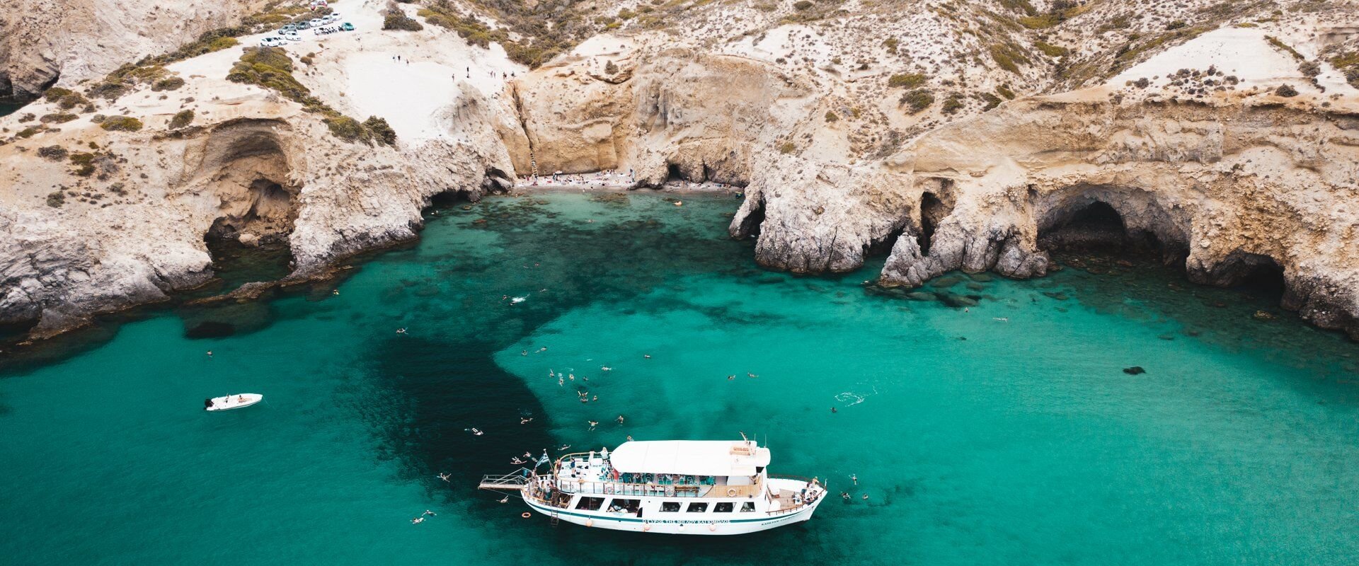 Tsigrado beach, Milos