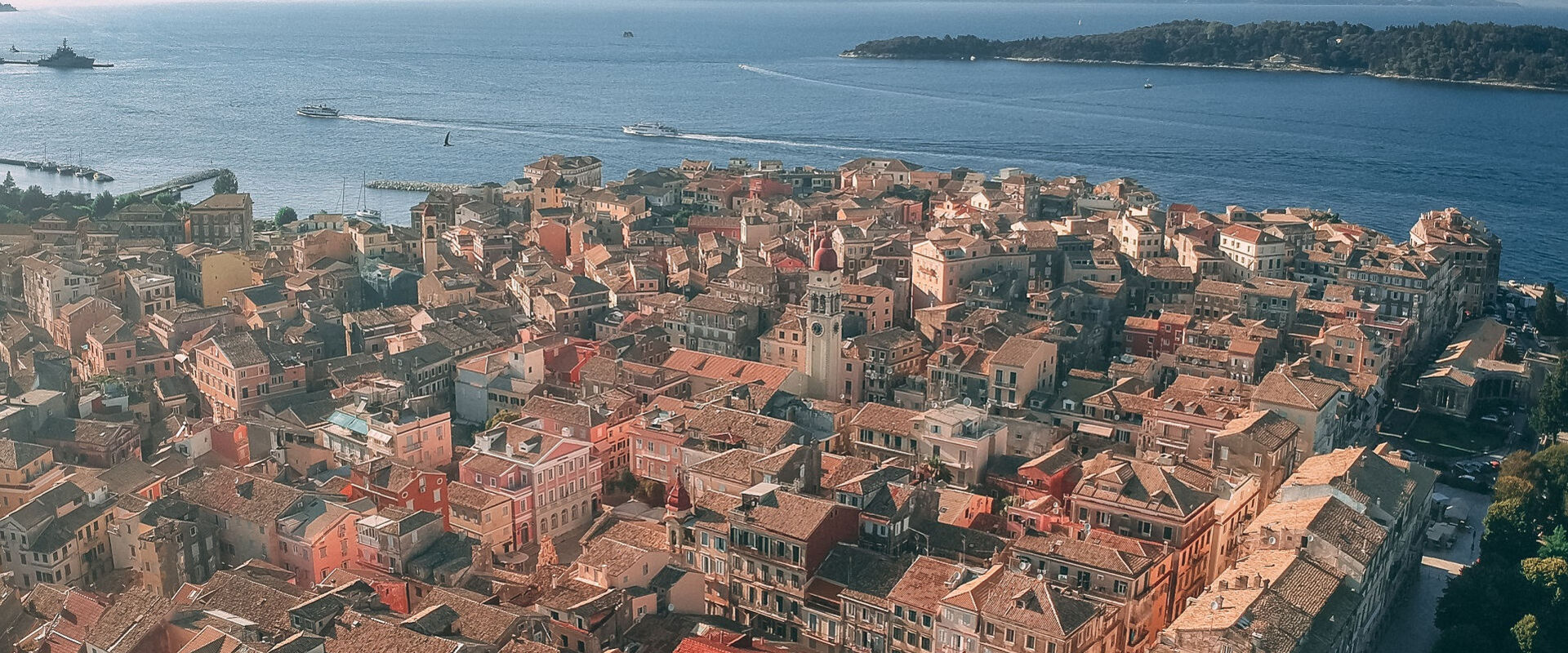 Vue aérienne de la vieille ville de Corfou, Grèce