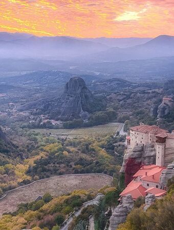 From Thessaloniki: Full Day Private Day Trip to Meteora