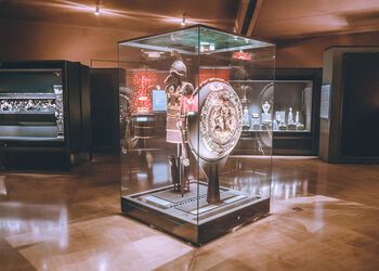 Siente la majestuosidad de las tumbas reales de Vergina