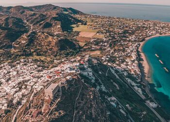 Un recorrido a pie por la ciudad principal de Skyros