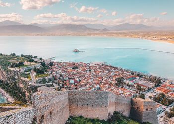 Un tour a piedi nel romantico centro storico di Nafplio