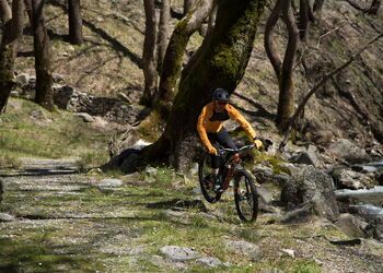 Mountainbiken auf dem Berg Dirfys von Euböa