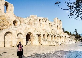 Atina Herodes Atticus Odeon gösterisi