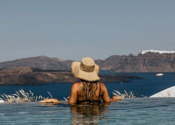 Αkrorama Villa and Suites Santorini