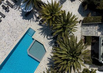 Pnoi Hotel Paros