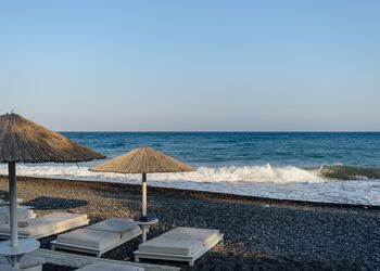 Alesahne Beach Hotel Santorini